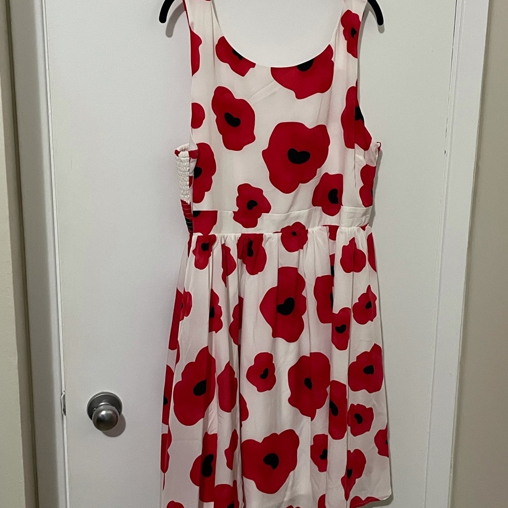 Ricki’s Smocked Back Poppy Print Dress Size 16